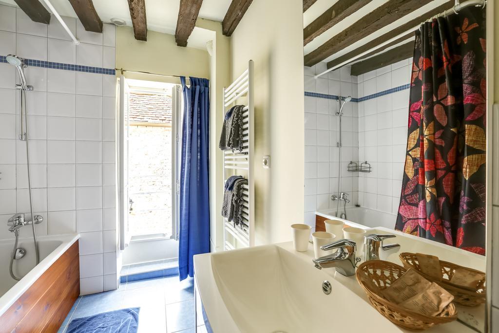 Saint-Pierre-Canivet Domaine De La Tour B&B 외부 사진