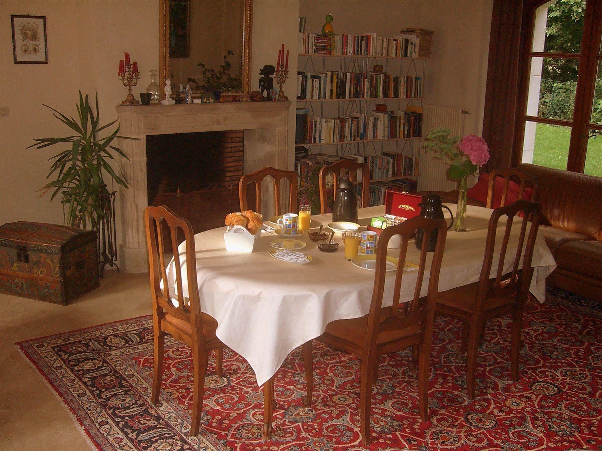 Saint-Pierre-Canivet Domaine De La Tour B&B 외부 사진